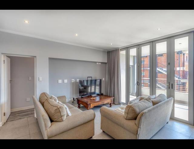 2 BEDROOM APARTMENT FOR SALE IN MELROSE NORTH